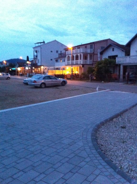 Nada Apartment ビリセ エクステリア 写真